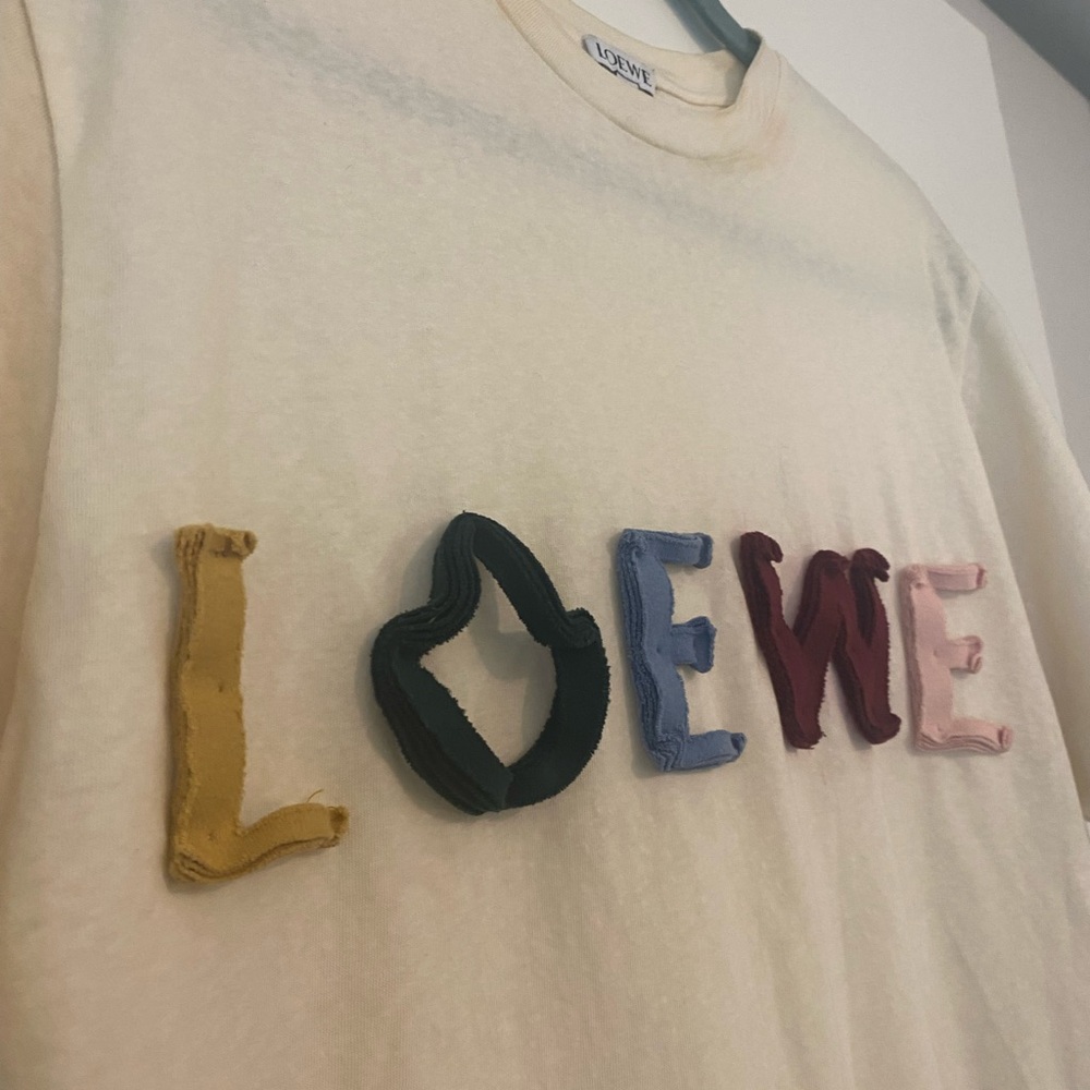Loewe T-Shirt with Sculptural Logo - Picture 9 of 10